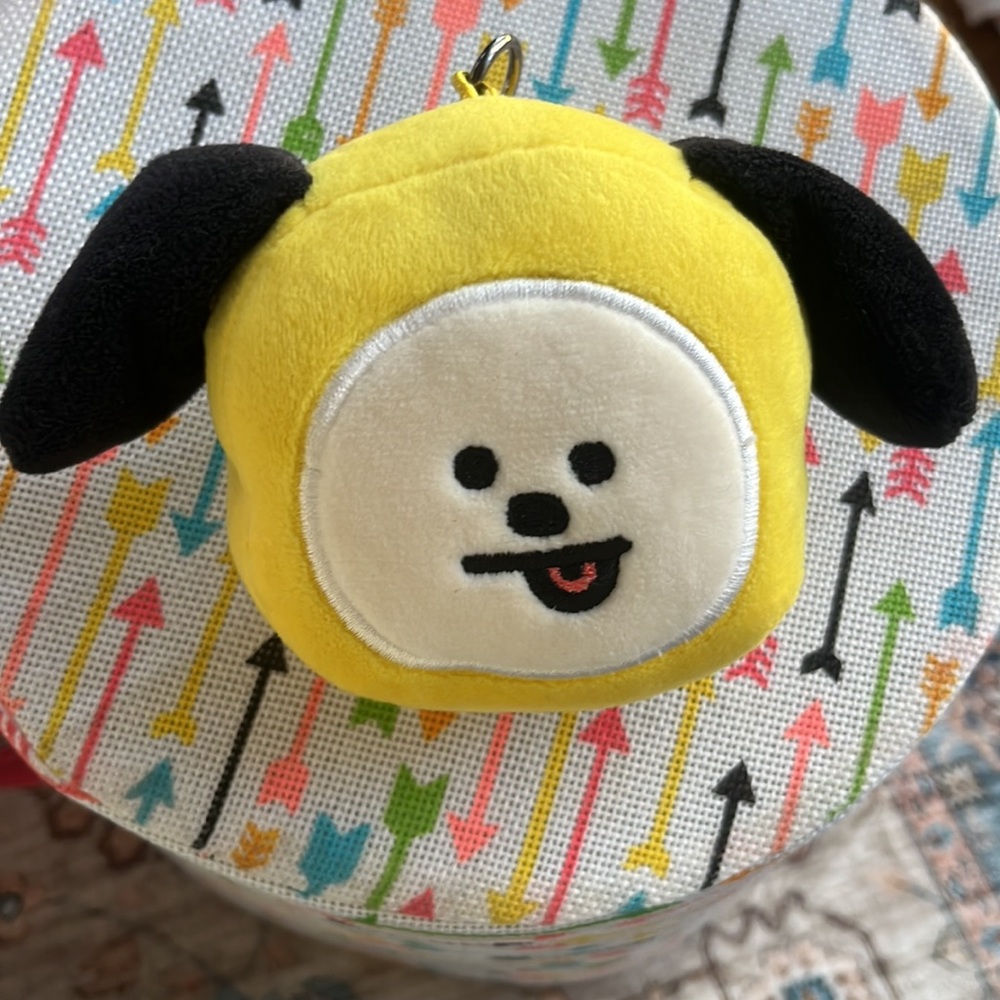 Chimmy BT21 plushy keychain in perfect condition 💜